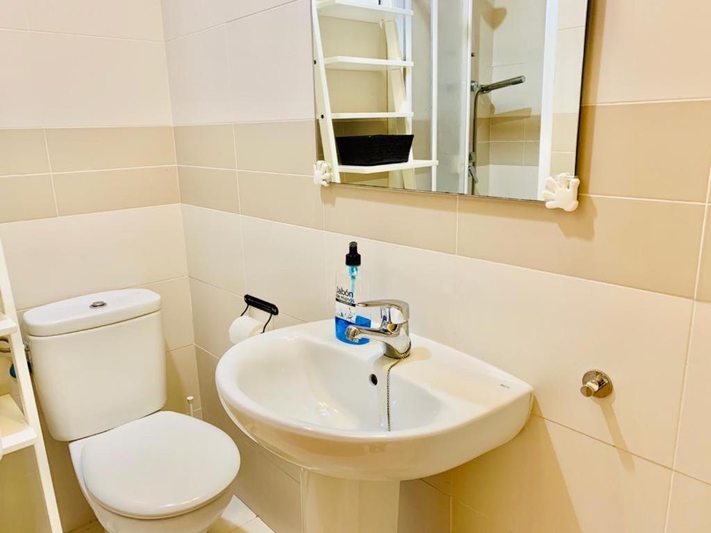 Apartamento Carvajal Beach Fuengirola Exteriör bild