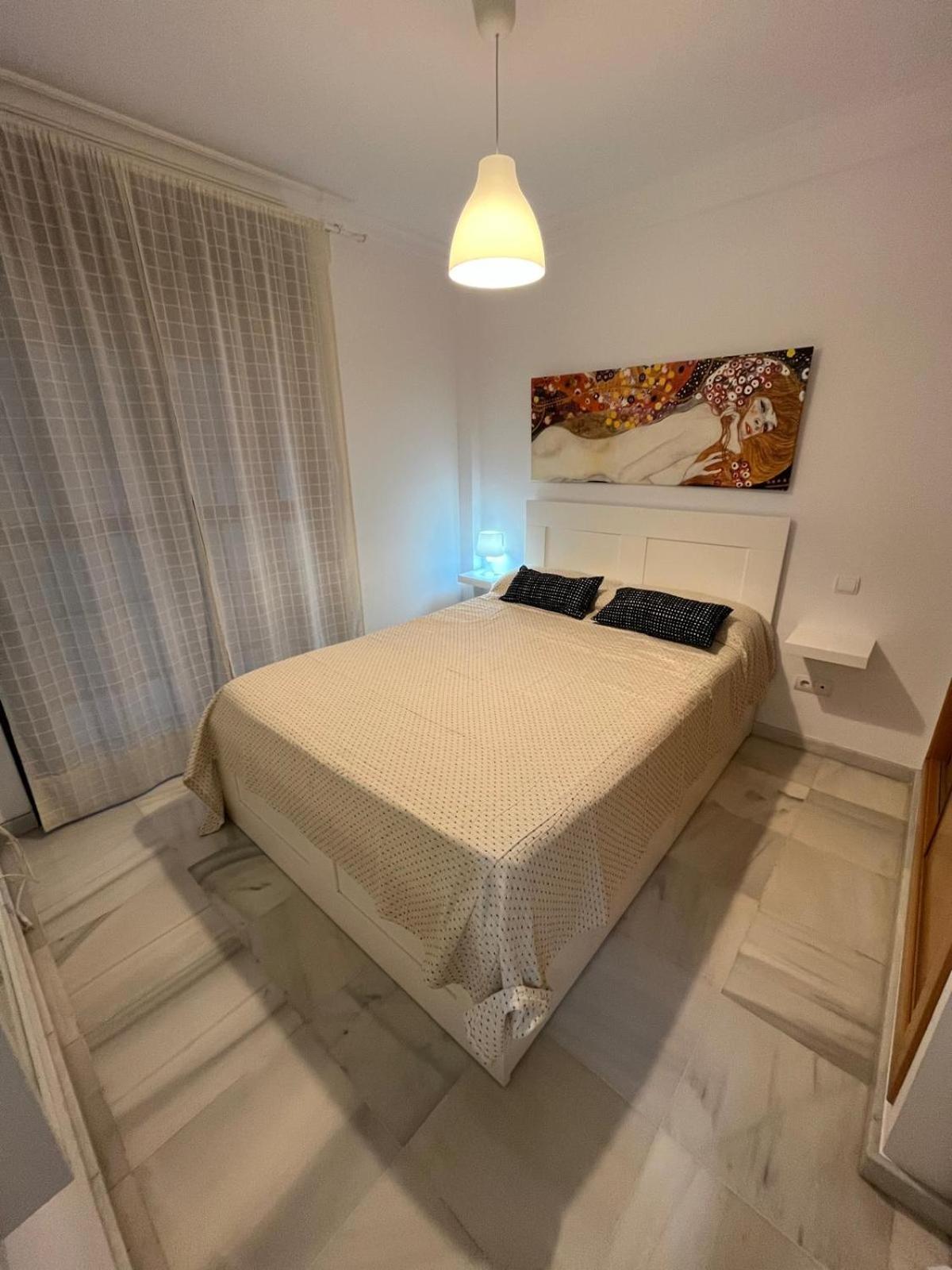 Apartamento Carvajal Beach Fuengirola Rum bild