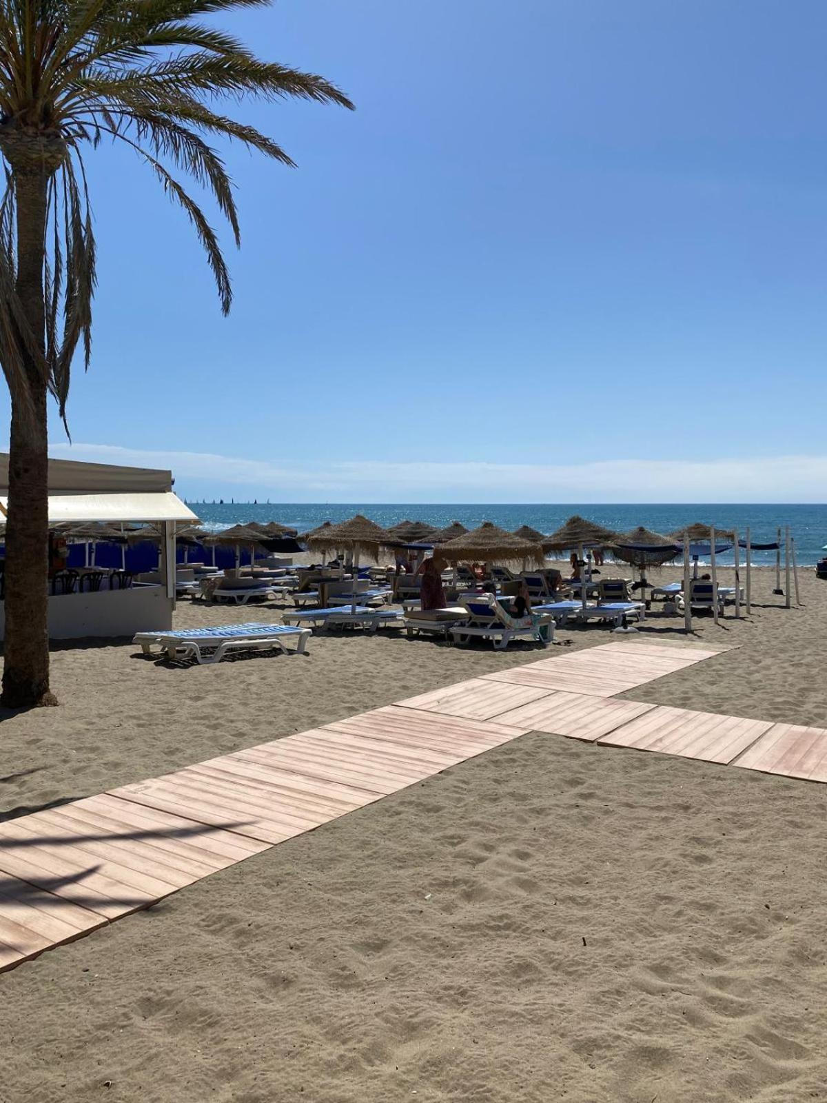 Apartamento Carvajal Beach Fuengirola Rum bild